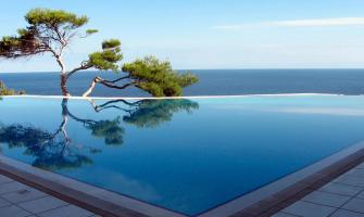 Polyaluminium Chloride as a Superior Alternative to Traditional Pool Chemicals