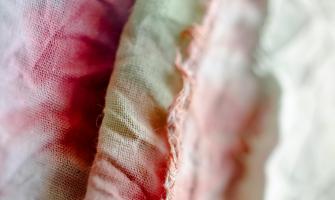 Sodium Sulfate in Textile Dyeing: Enhancing Color Fastness and Uniformity