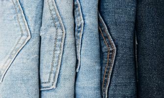 Denim sostenible: el papel del metabisulfito de sodio en el teñido ecológico